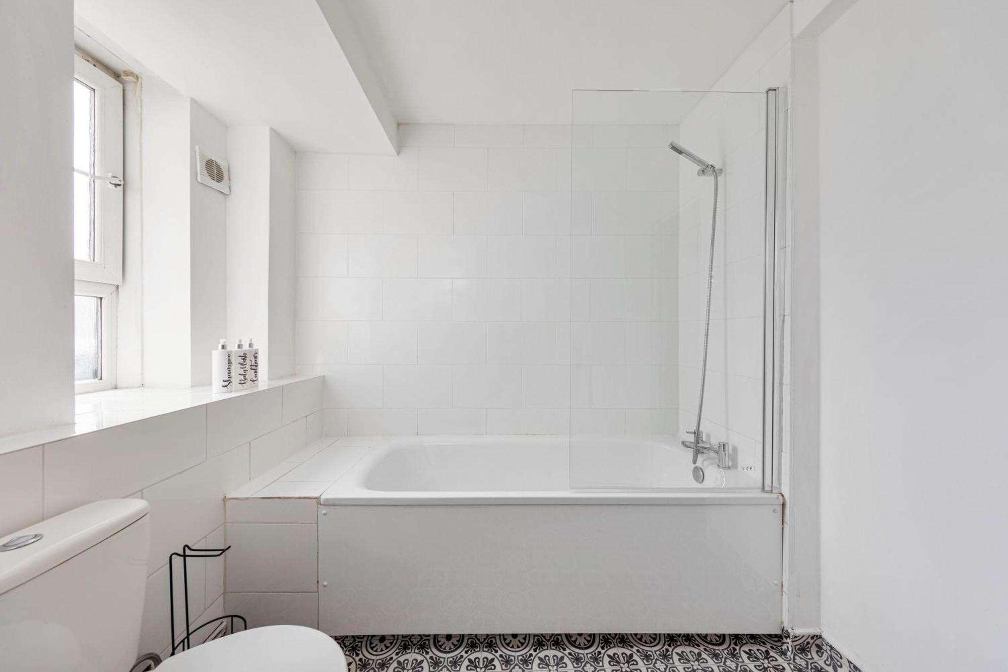 Sleek Shoreditch Hideout - 2 Bed Gem With Balcony In Central London Eksteriør bilde